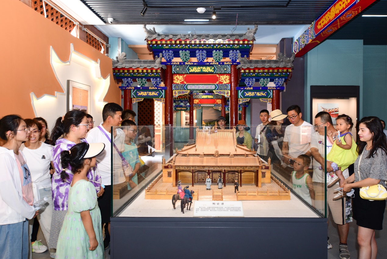内蒙古：黄河几字弯文化馆对外开放
