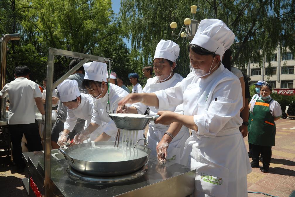 内蒙古科右前旗：非遗粉条“出圈”闯市场