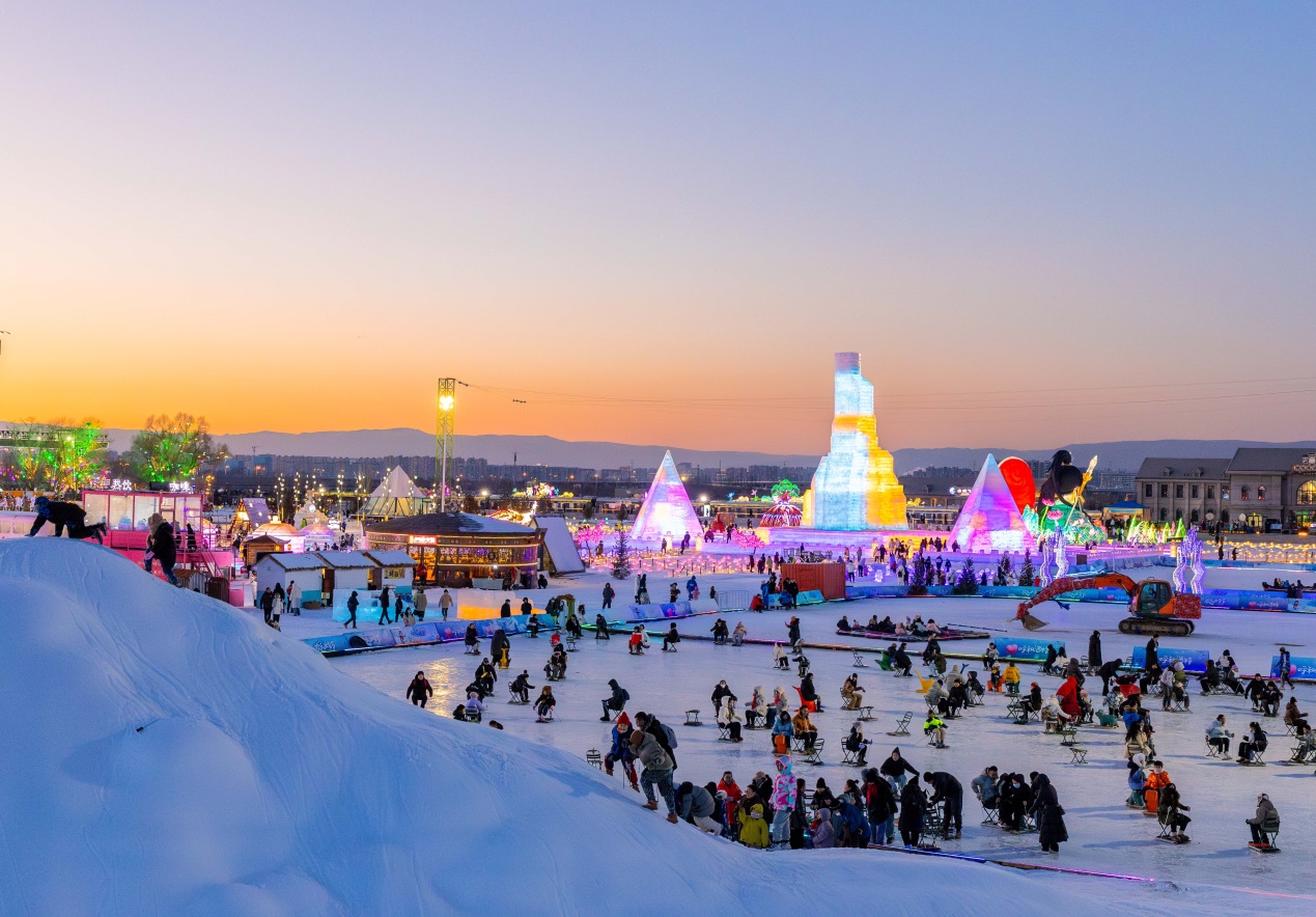 第五届呼和浩特欢乐冰雪节启幕