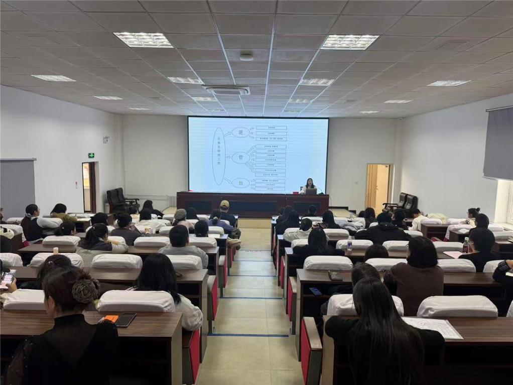 正向激励提振基层公务员干事创业精气神