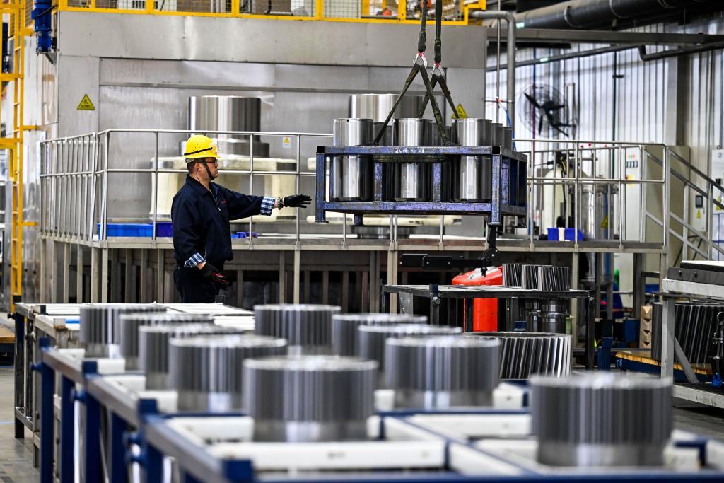 内蒙古包头：装备制造产业助力经济高质量发展