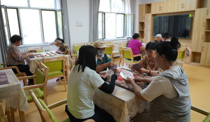 内蒙古乌海市海南区：点亮居民幸福晚年生活