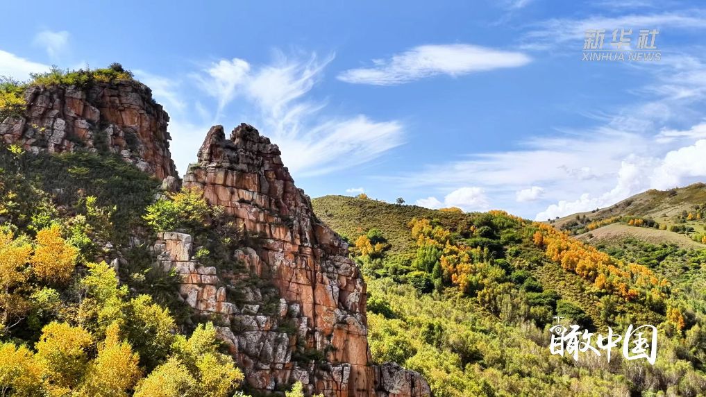巴林右旗：秋染山河景如画