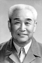 1945年8月起历任中共献县,武强县,青县县委书记,1948年11月任冀中青委